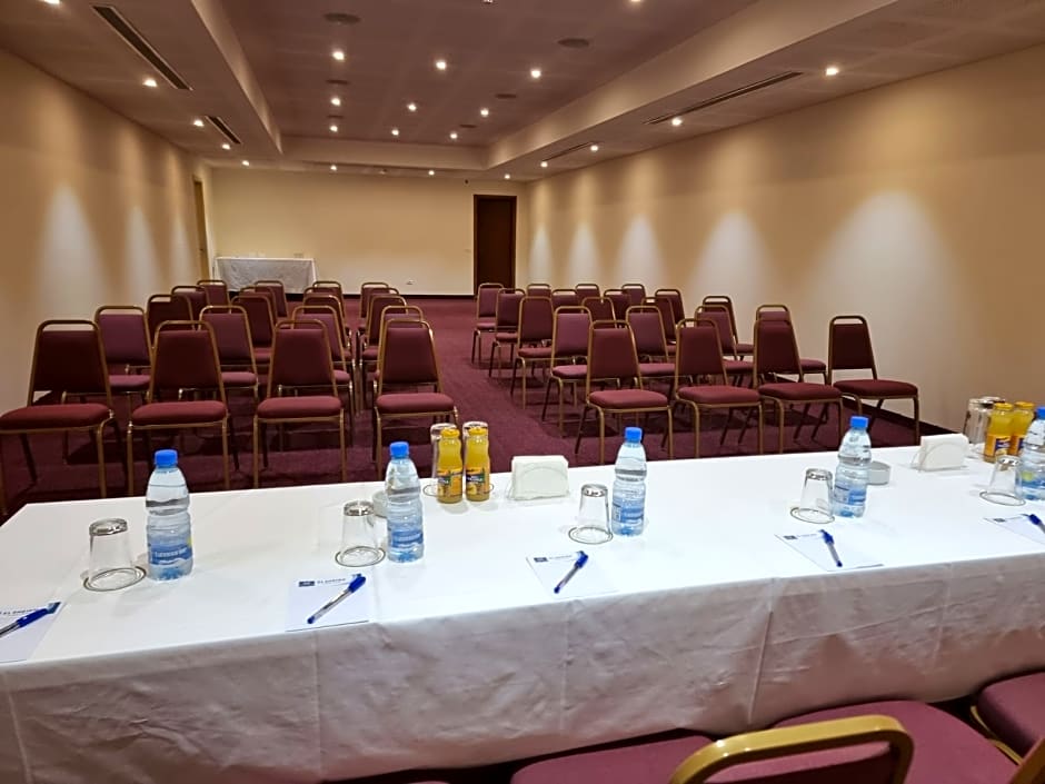 El Sheikh Suites Hotel