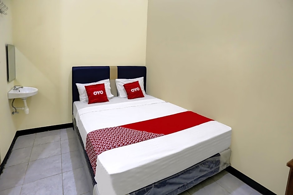 OYO 3767 Permata House