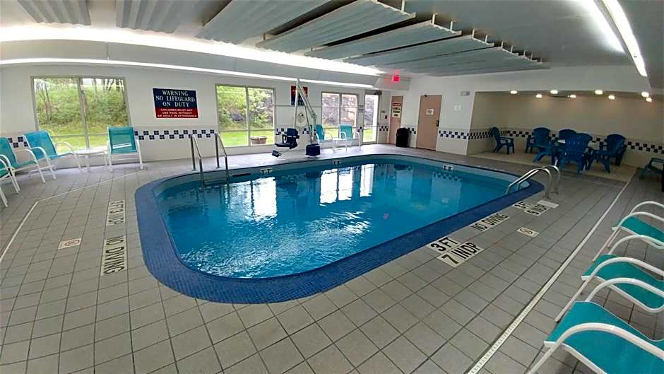 AmericInn by Wyndham Duluth