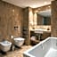 Astoria Grand Hotel