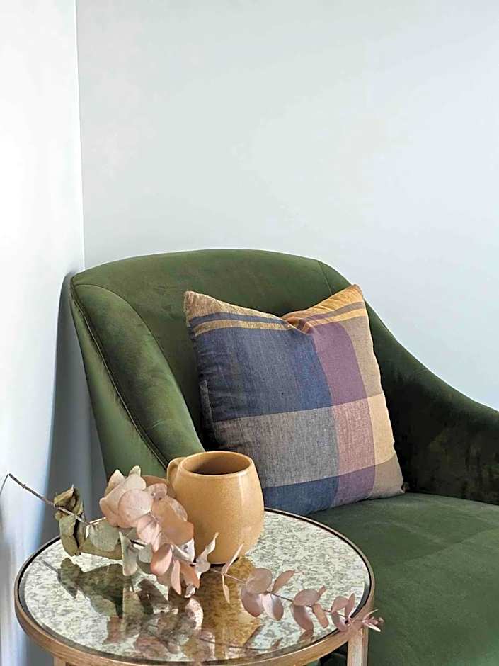 St Hugh Hotel Wagga Wagga