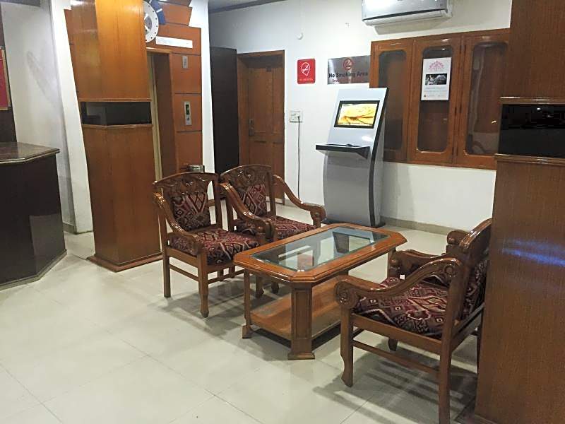 Hotel Veenus International