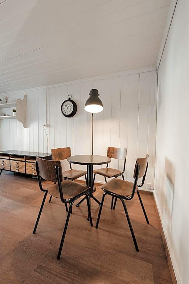 No8 Boutique Hotel - self check in