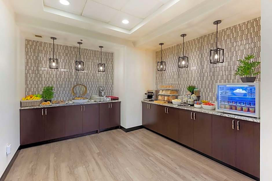 Best Western Premier Northwood Hotel