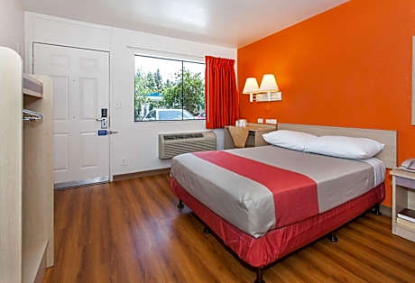 Queen Suite