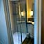 Lysses House Hotel