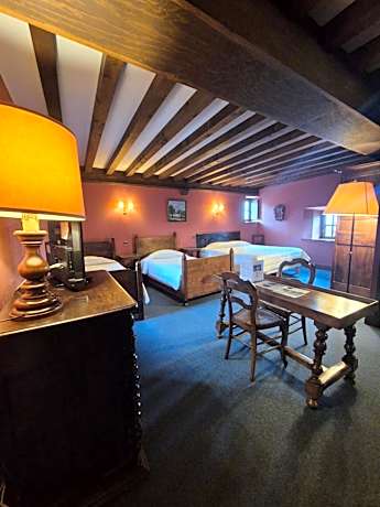 Standard Family Room