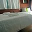 Ericeira Chill Hill Hostel & Private Rooms