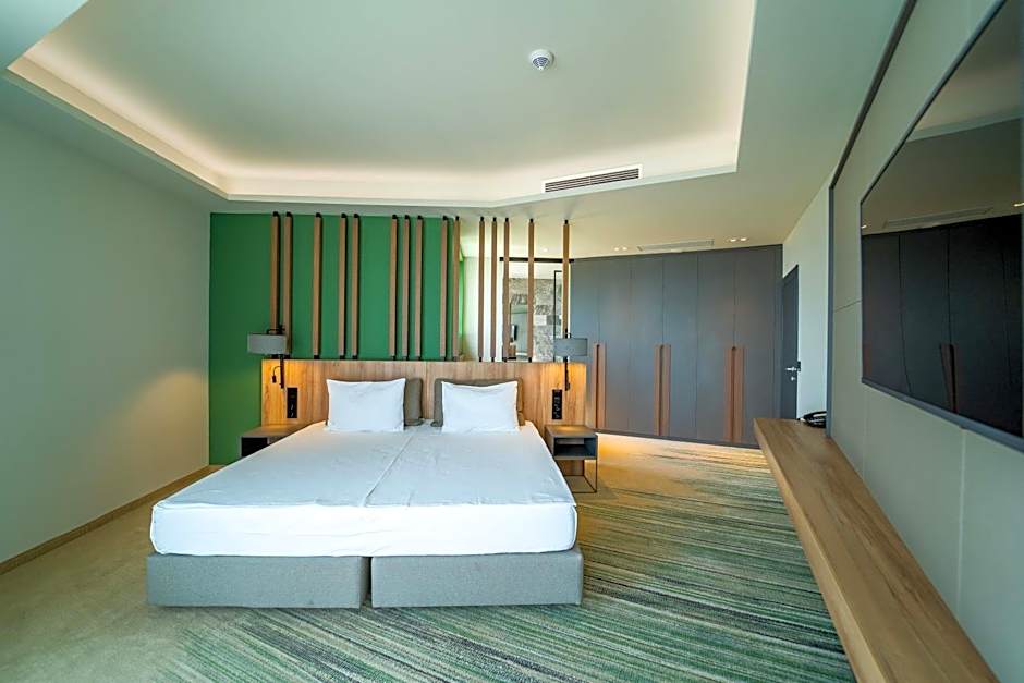 HVD Reina del Mar - Premium Spa Service & Free Parking