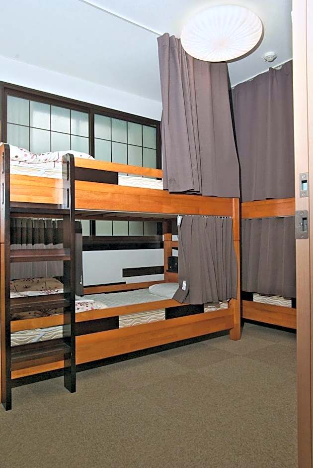 Guest House Kyoto Inn - Hostel