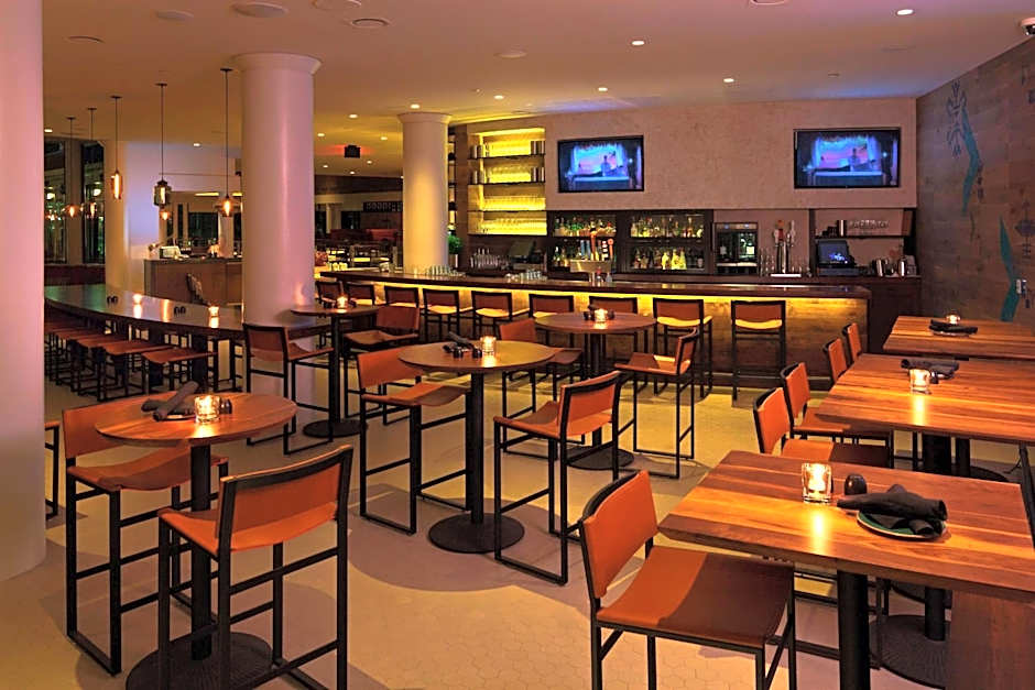 Delta Hotels by Marriott Victoria Ocean Pointe Resort