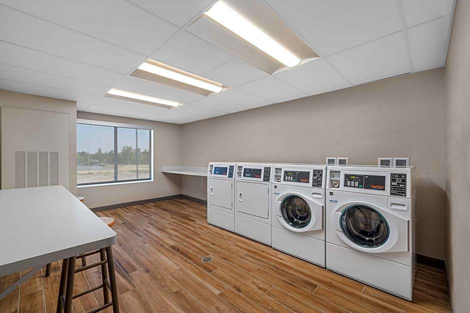 Hampton Inn & Suites Bakersfield Central