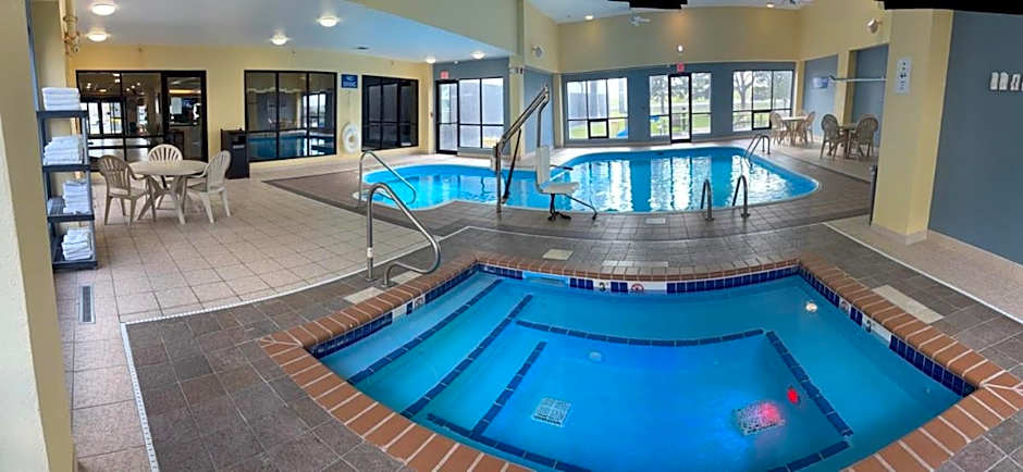 Days Inn by Wyndham Fargo/West Acres