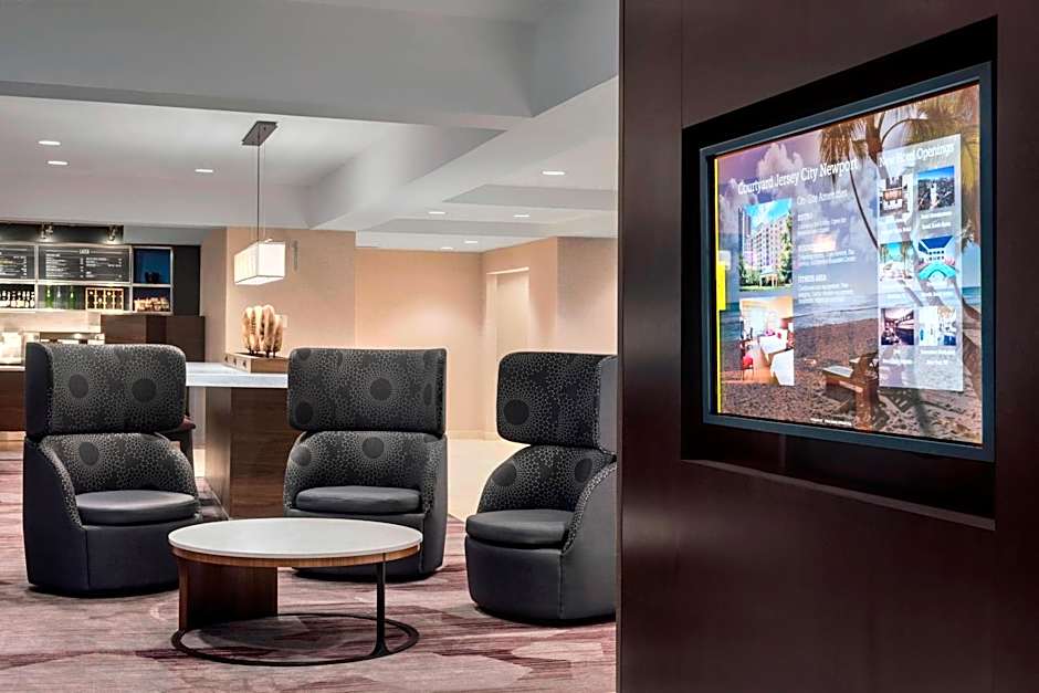 Courtyard by Marriott Jersey City Newport