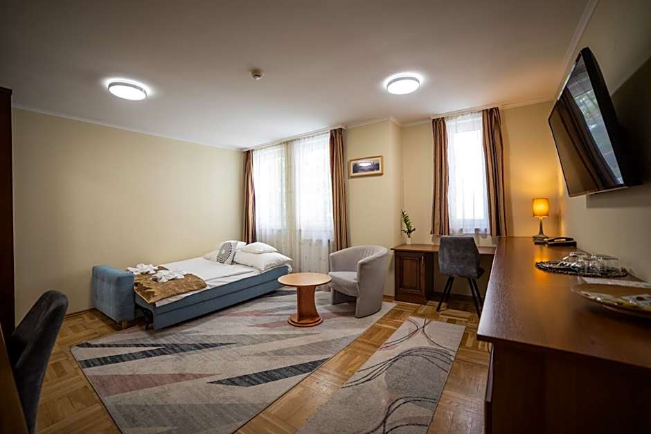 Dóm Hotel