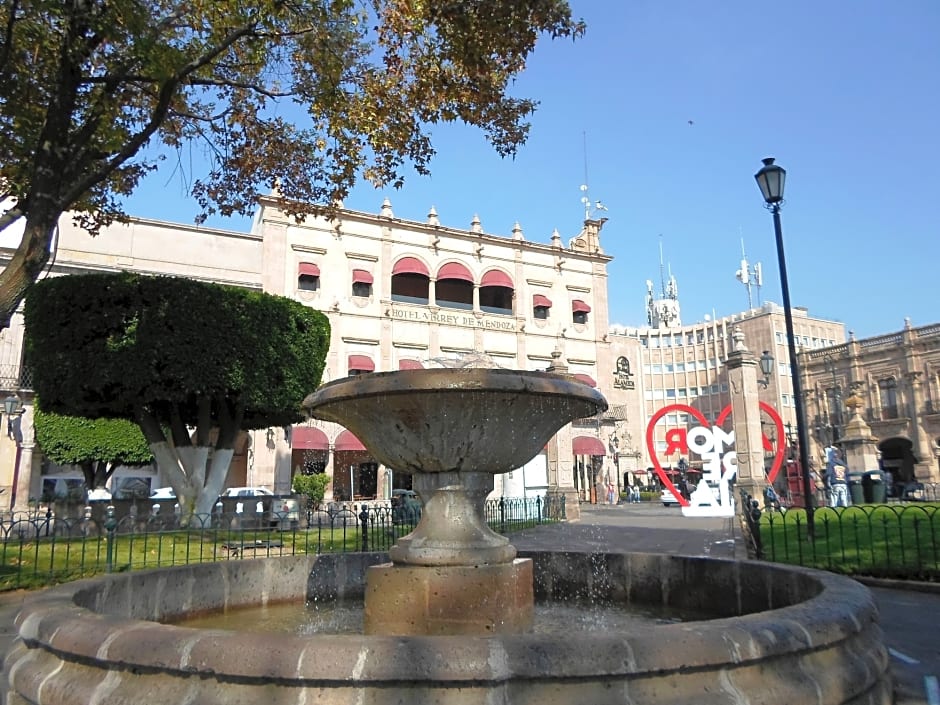 Hotel Virrey De Mendoza