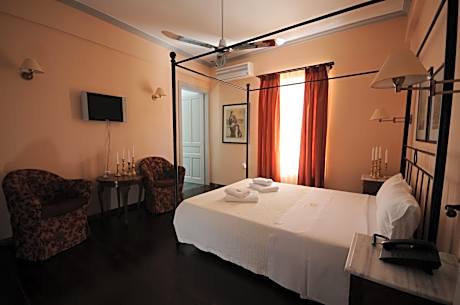 Two-Bedroom Apartment (5 Adults)