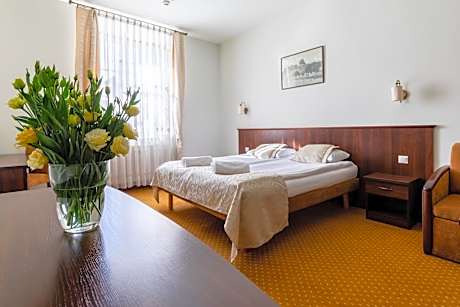 Deluxe Double Room with Bath