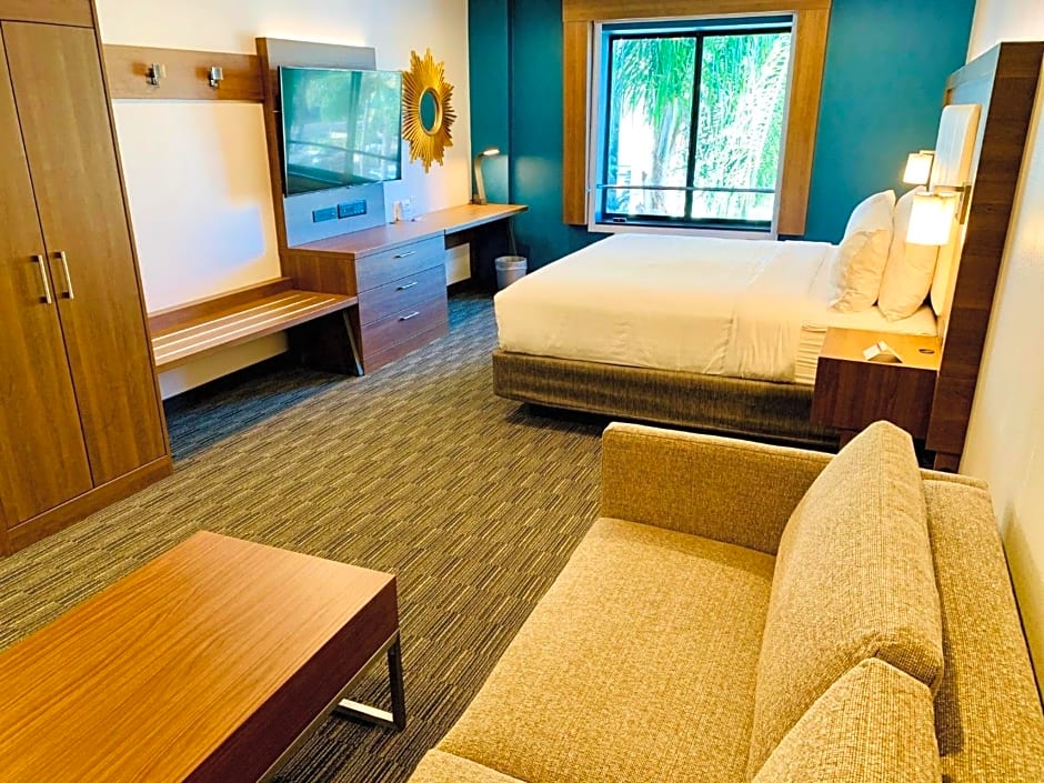 Holiday Inn Express Hollywood Walk of Fame By IHG