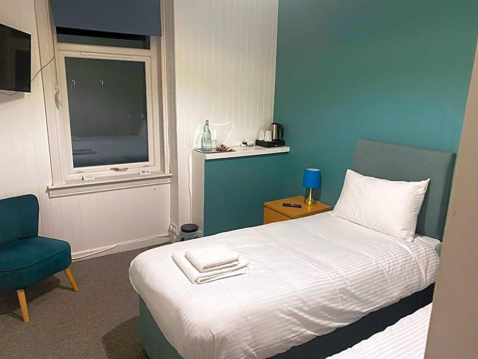 Queensberry arms hotel