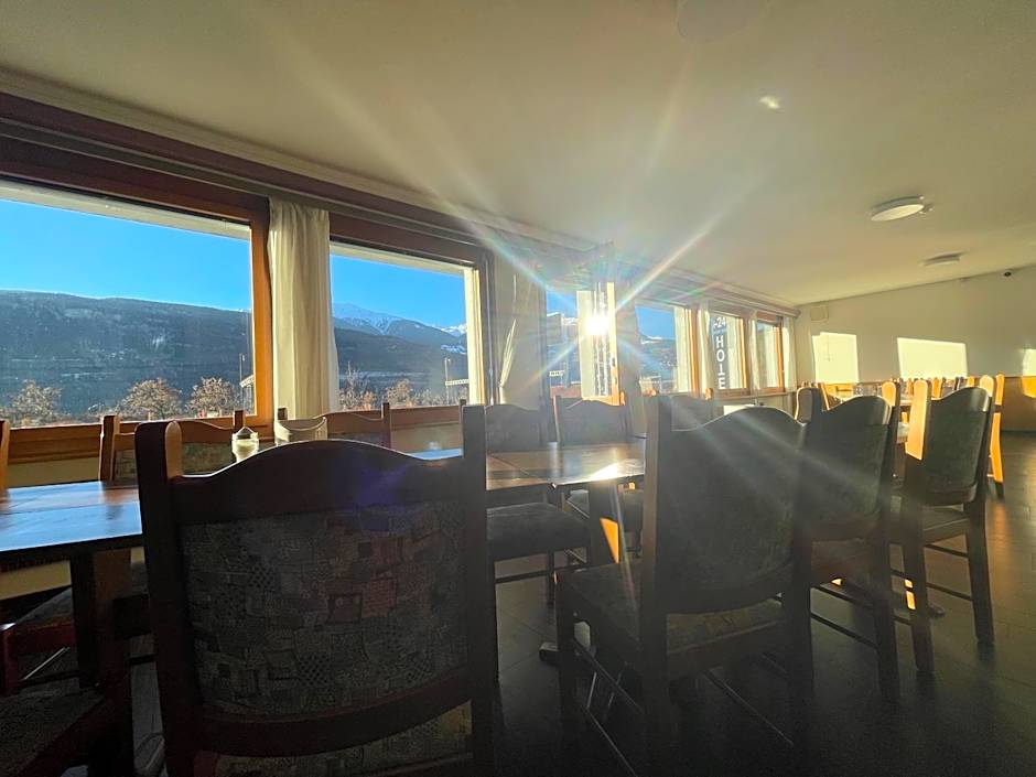 VISPERBLICK 24-7 Parkplatz und Frühstück inkl