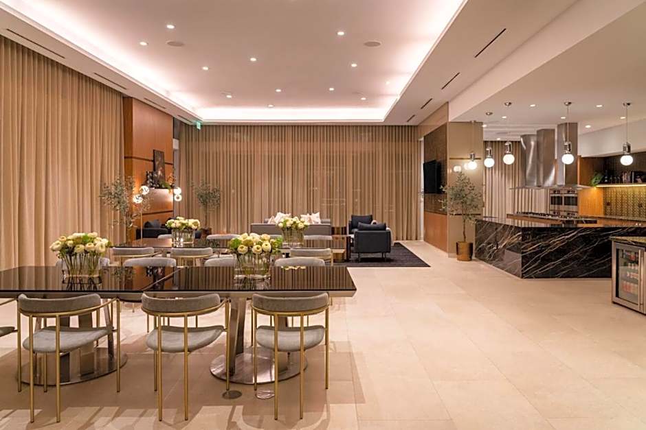 Level Los Angeles - Downtown Flower