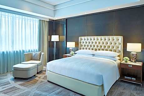 Deluxe King Room, Guest room, 1 King, Sofa bed