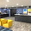 Days Inn & Suites by Wyndham Cincinnati North
