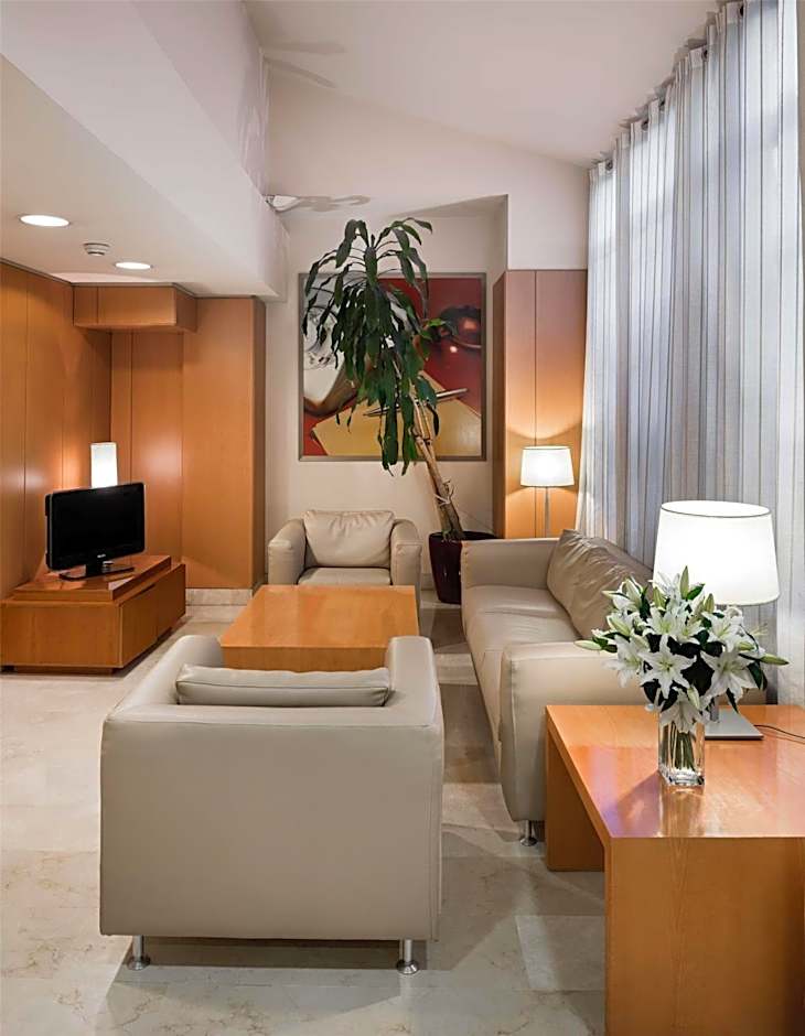 NH Express Las Artes