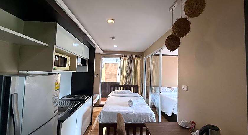 Greenview Ekkamai 10 Suite