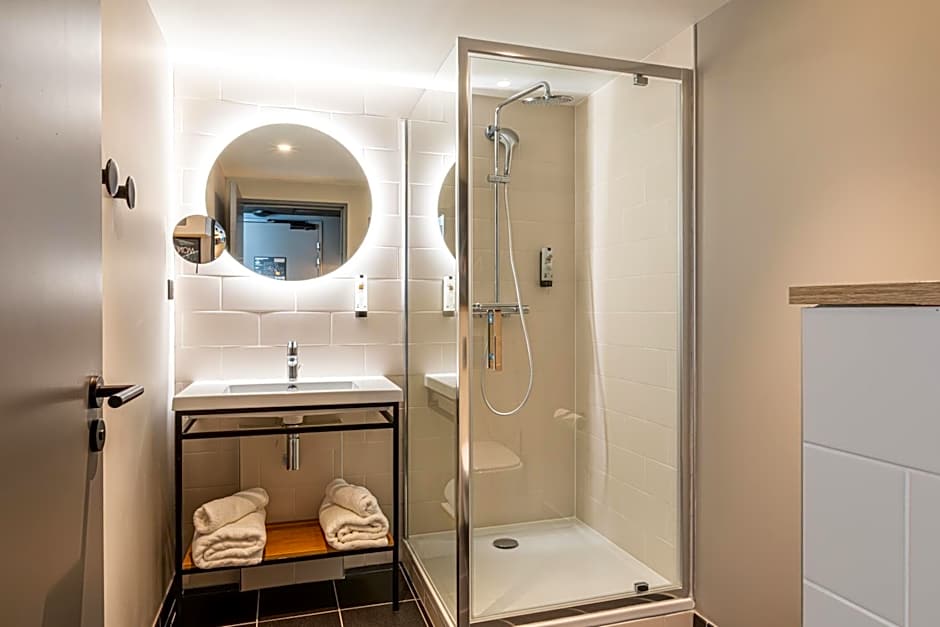 Best Western M-Treize Paris Asnieres