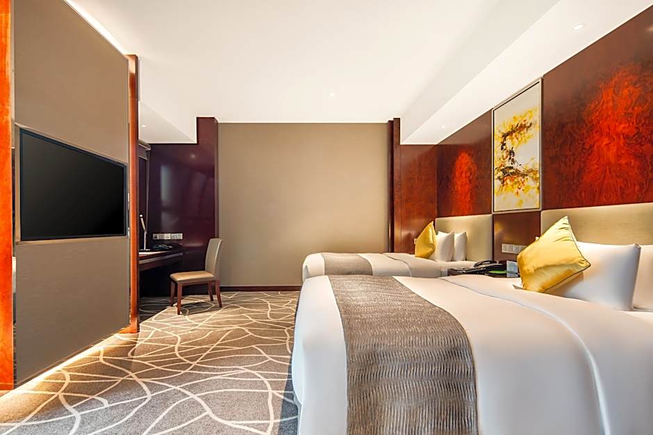 Grand Metro Park Universal Dinosaur Town Hotel