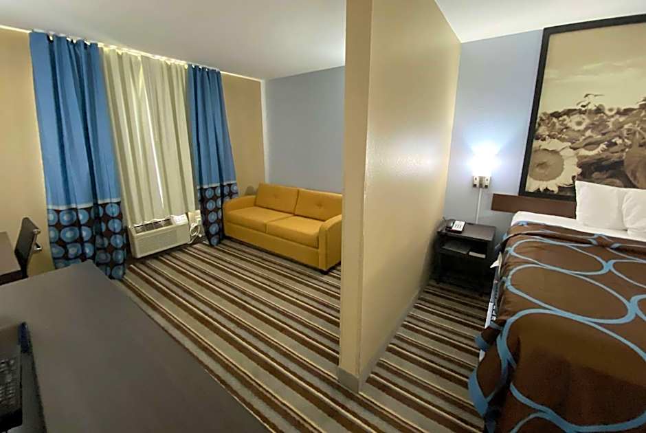 Super 8 by Wyndham Independence KS