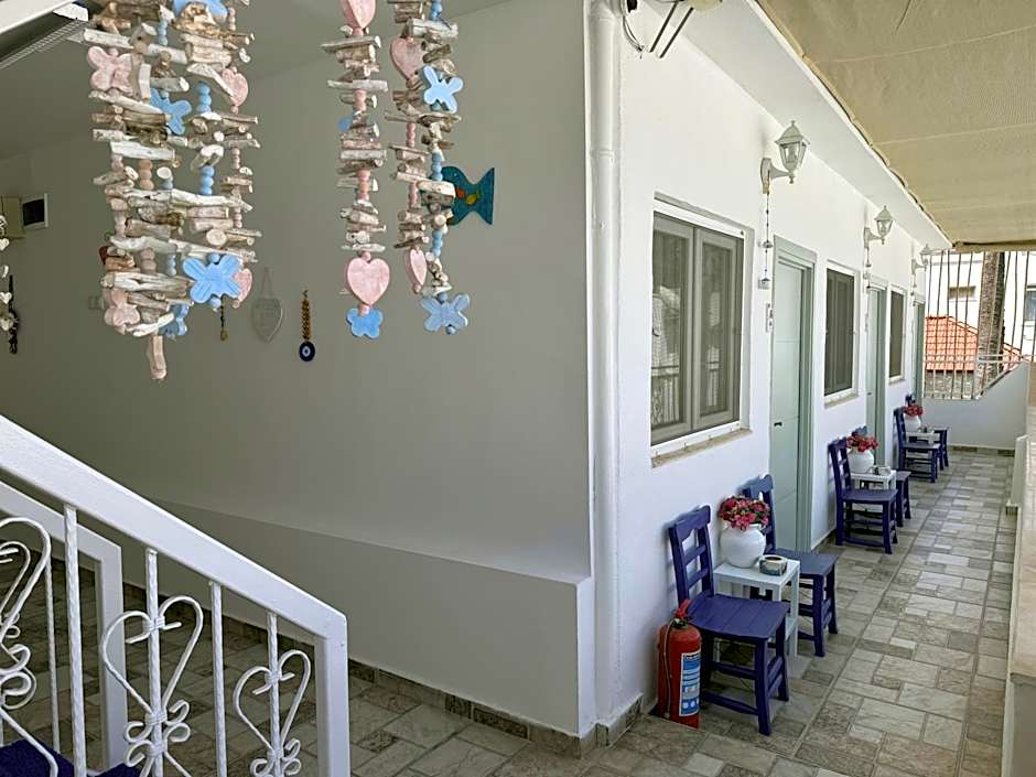 White and Blue Bodrum – Bodrum, MI