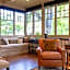Stonehurst Place Bed & Breakfast