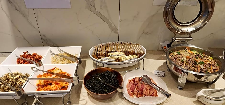 H Avenue Gwanganri Beach