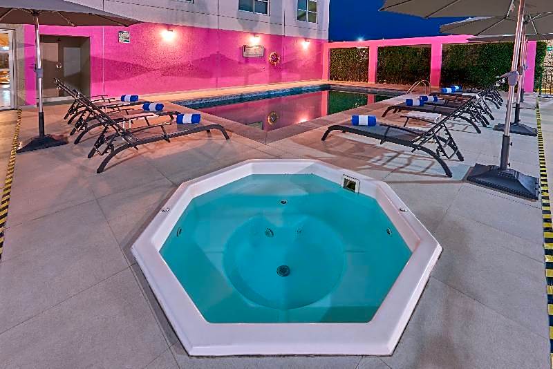 Sierra Suites By HP Hotels