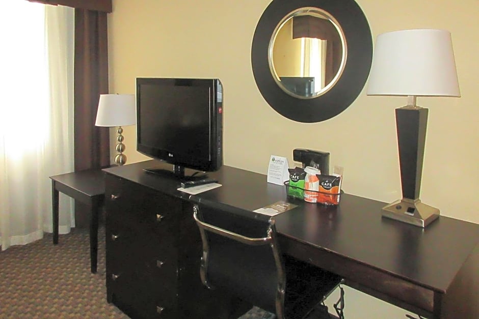 Comfort Inn And Suites Pittsburgh