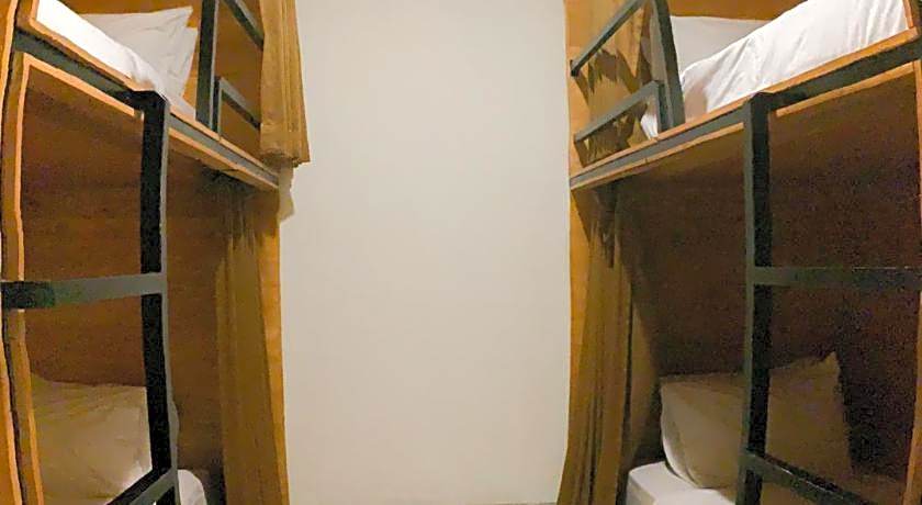 D beds Hostel