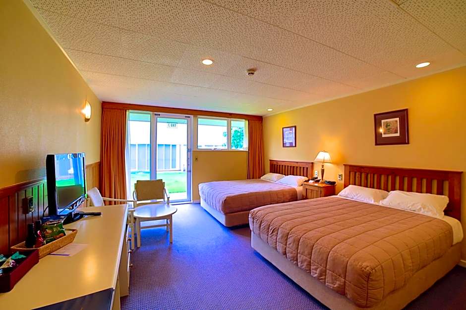 Brentwood Hotel