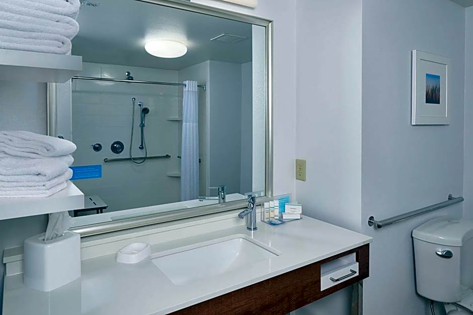 Hampton Inn By Hilton & Suites Rogers