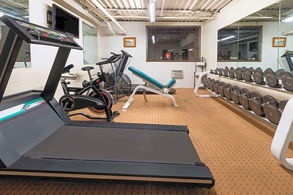 Howard Johnson Burlington – Burlington, IA