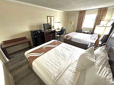 Queen Room with Two Queen Beds - Smoking