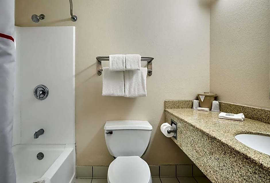 Red Roof Inn & Suites Knoxville East