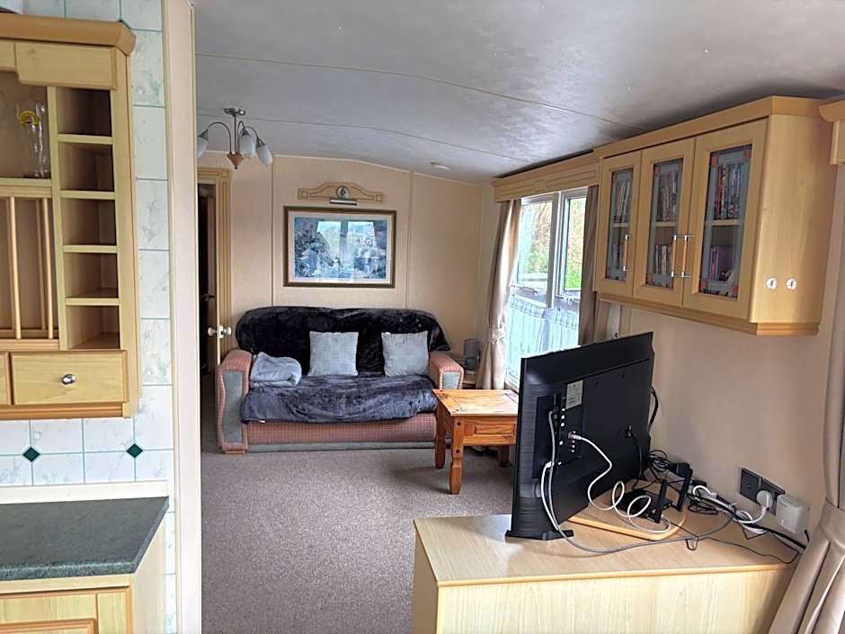 Haven on the Hill 2 Bed Caravan with Town Views of Aberystwyth F7