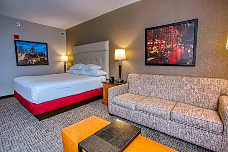 Deluxe King Room with Sofa Bed, Oversize Terrace