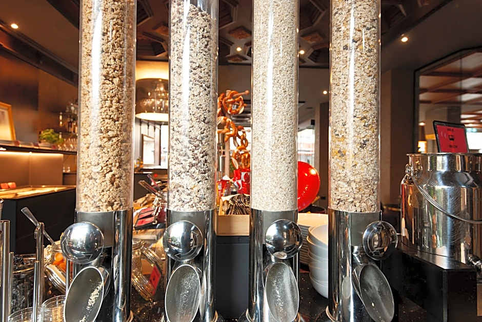 Kings Hotel First Class