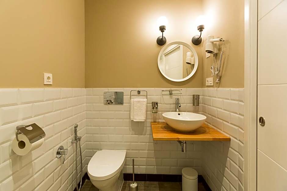 Foto 1 di 6 di Double Room with Private Bathroom