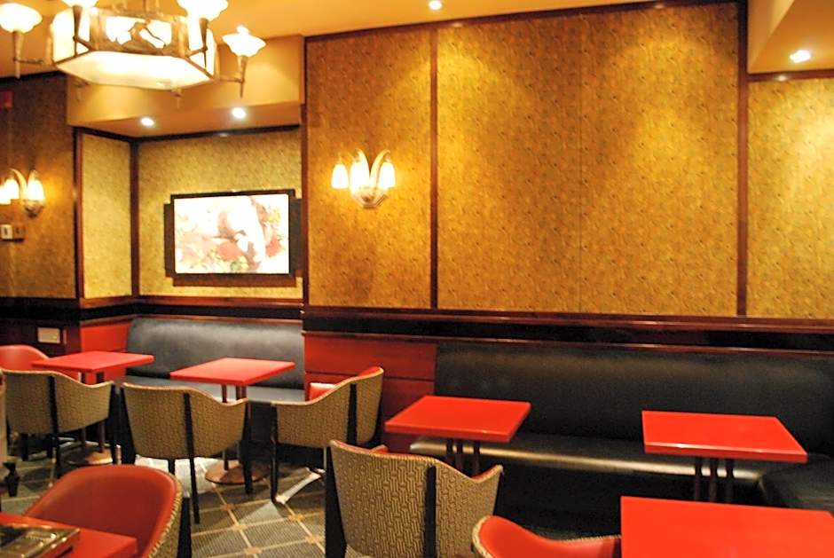 Washington Square Hotel