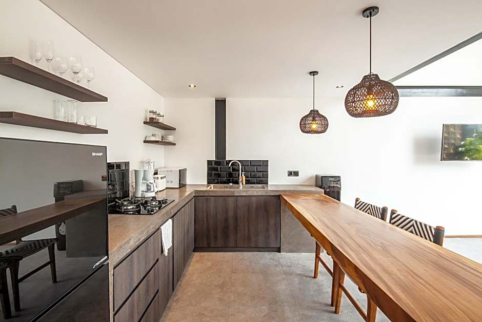 Modern Spacious Loft 200m From The Beach Canggu